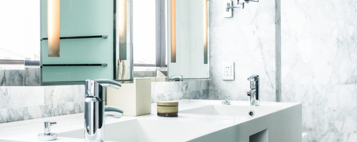 mobilier-baie-cu-lavoar-pe-blat